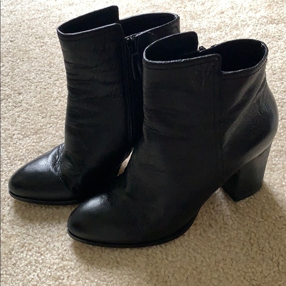 Cole Haan Shoes - Cole Haan black leather booties Sz 7